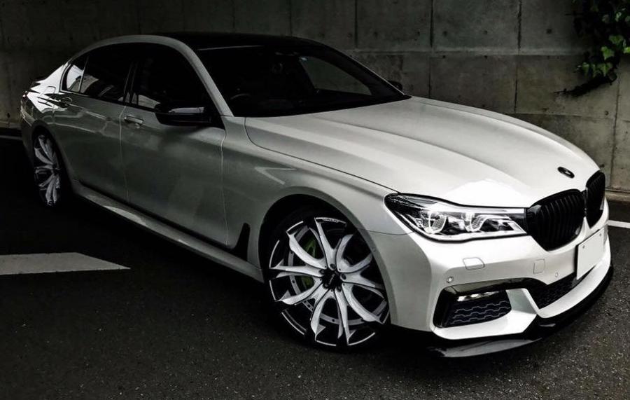  BMW 7-Series Black Bison by Wald 2017 года  (фото 5 из 6)